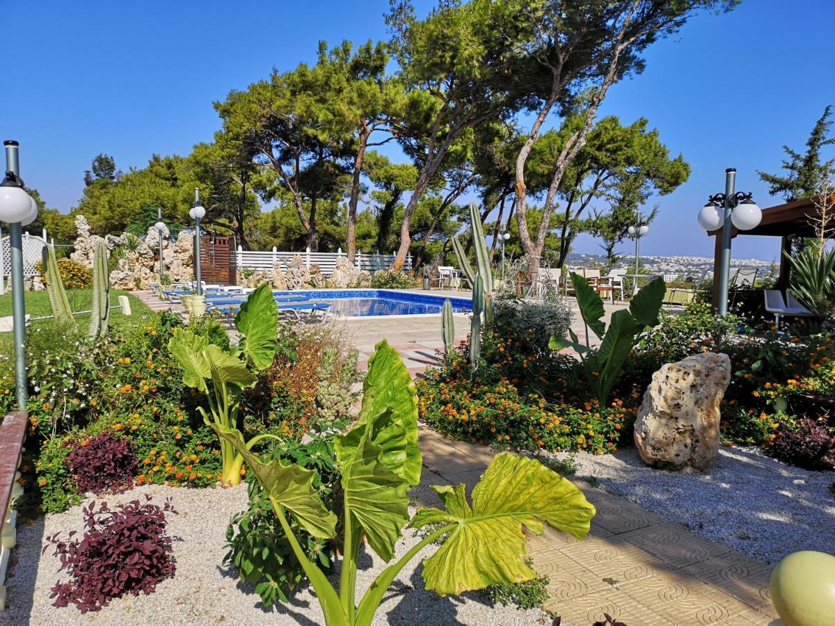 Louis Luxury Villa By Living In Blue Koskinou  Bagian luar foto