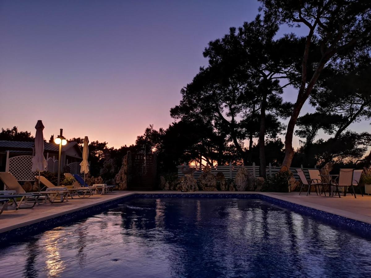 Louis Luxury Villa By Living In Blue Koskinou  Bagian luar foto