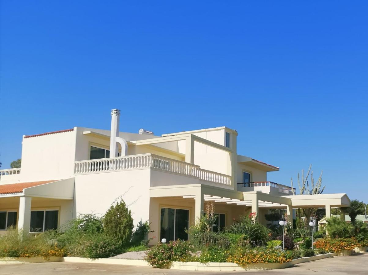 Louis Luxury Villa By Living In Blue Koskinou  Bagian luar foto
