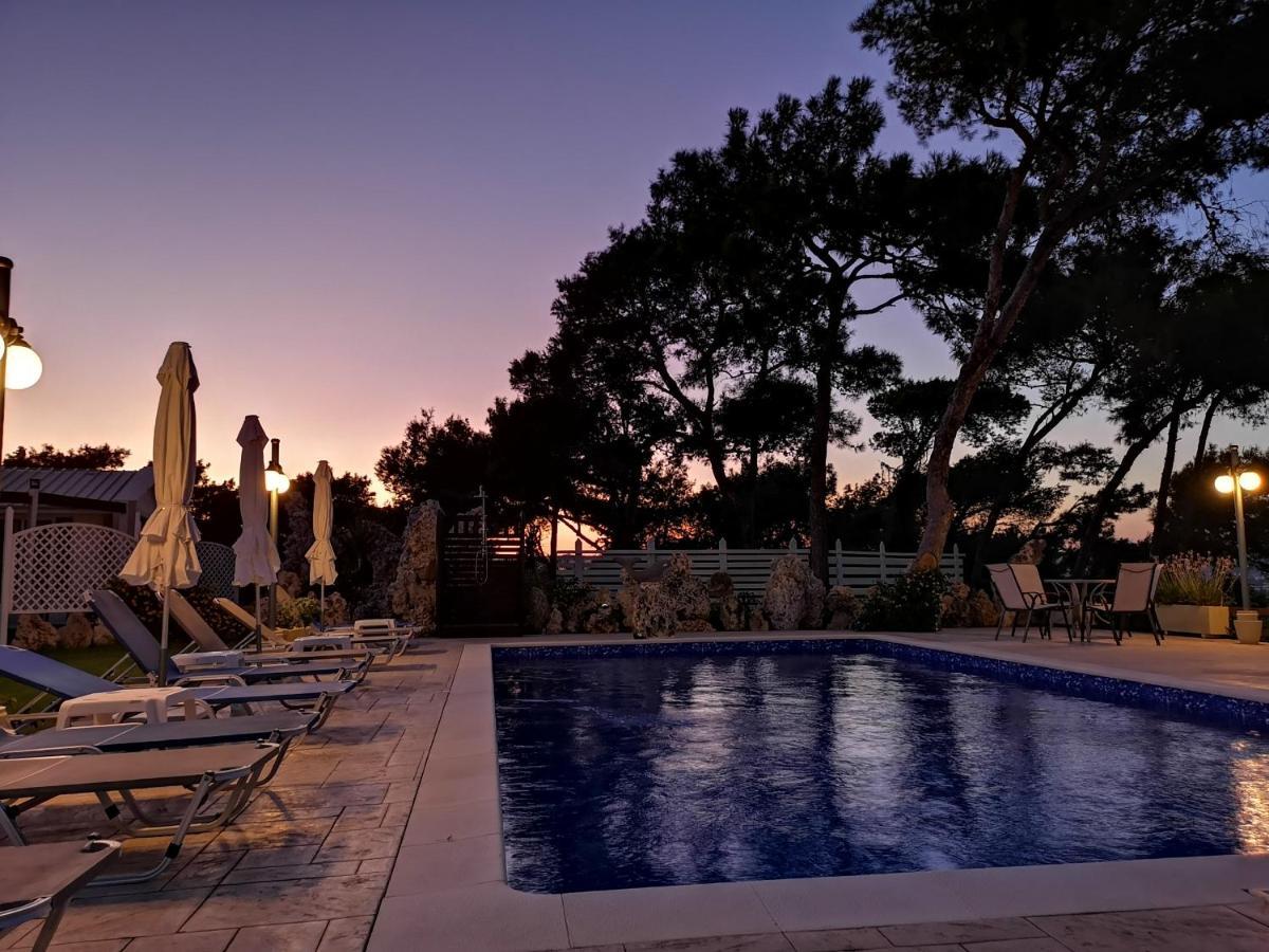 Louis Luxury Villa By Living In Blue Koskinou  Bagian luar foto