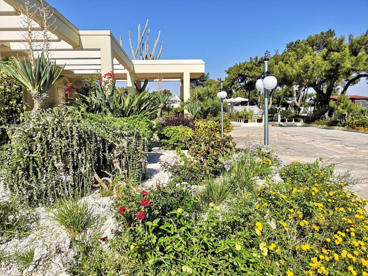 Louis Luxury Villa By Living In Blue Koskinou  Bagian luar foto