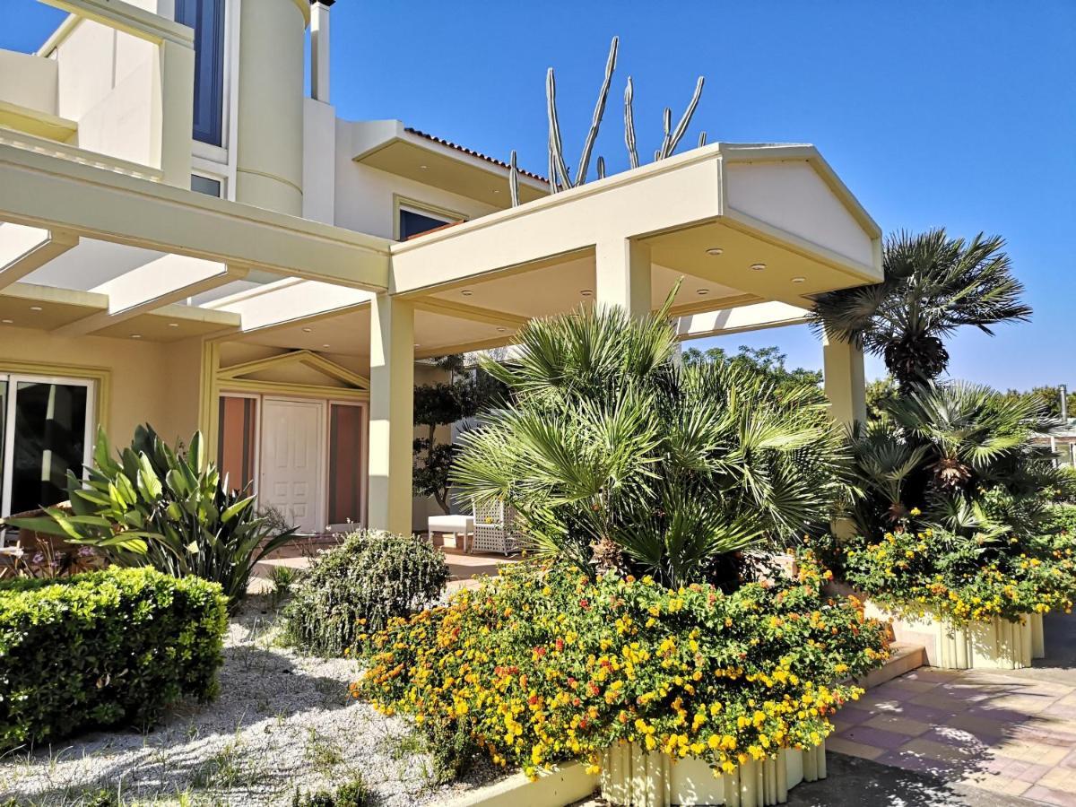 Louis Luxury Villa By Living In Blue Koskinou  Bagian luar foto