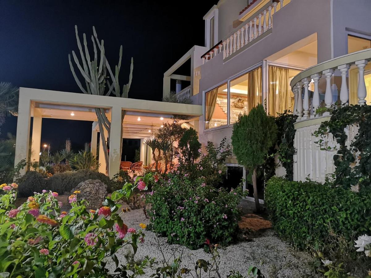 Louis Luxury Villa By Living In Blue Koskinou  Bagian luar foto