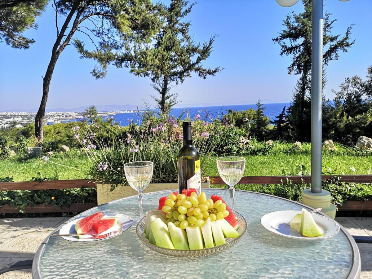 Louis Luxury Villa By Living In Blue Koskinou  Bagian luar foto