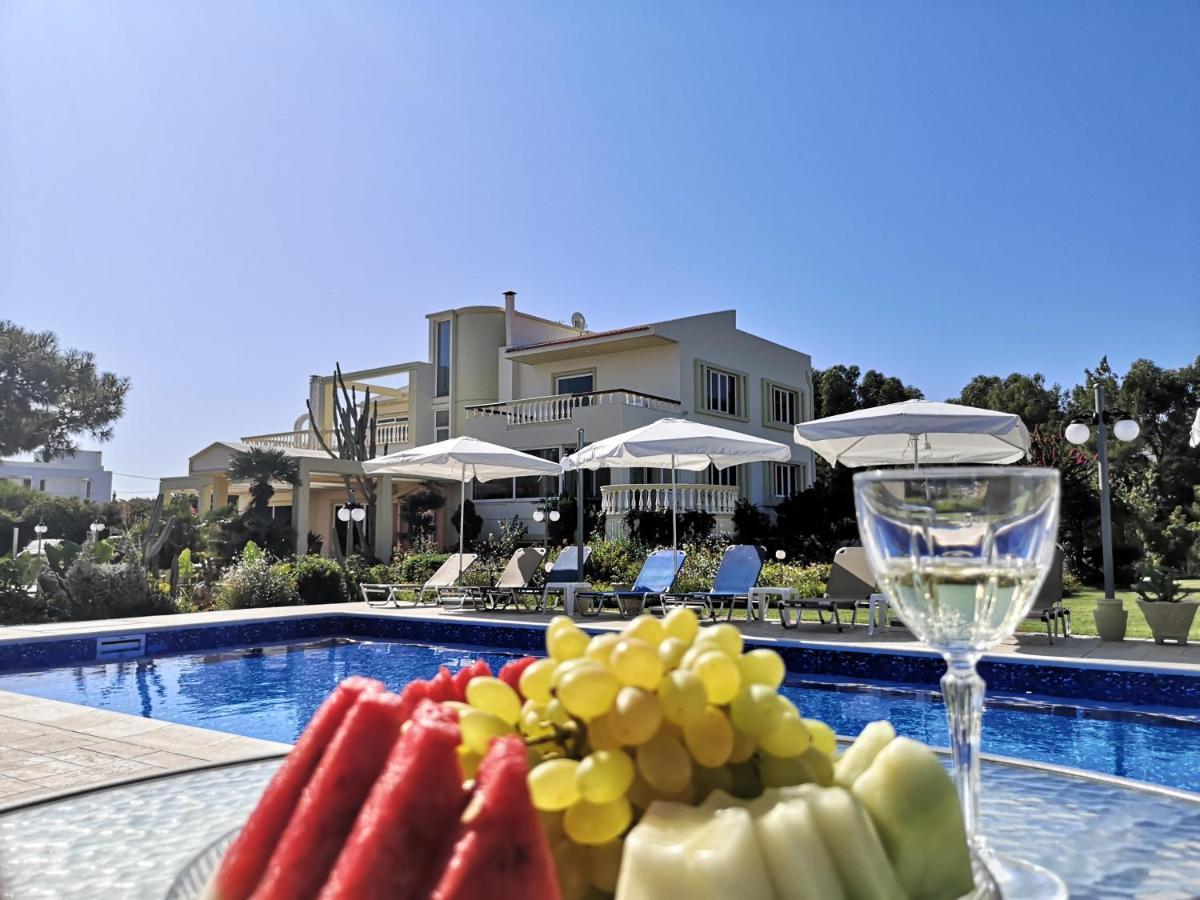 Louis Luxury Villa By Living In Blue Koskinou  Bagian luar foto