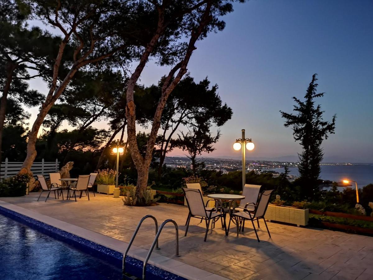 Louis Luxury Villa By Living In Blue Koskinou  Bagian luar foto